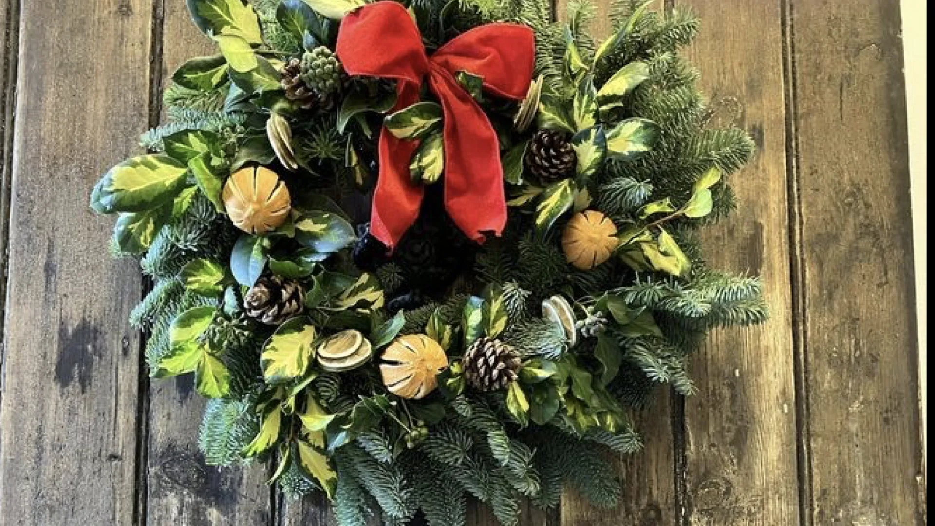 Christmas Wreath Making at Cogges