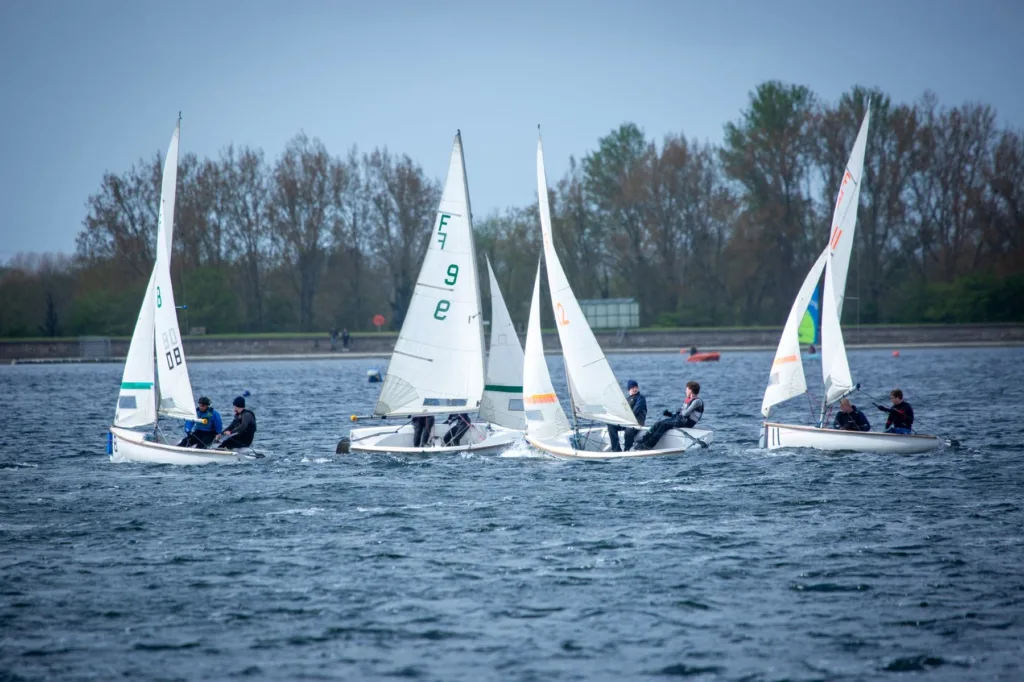 Cokethorpe alumni reunite for sailing event at Farmoor Reservoir