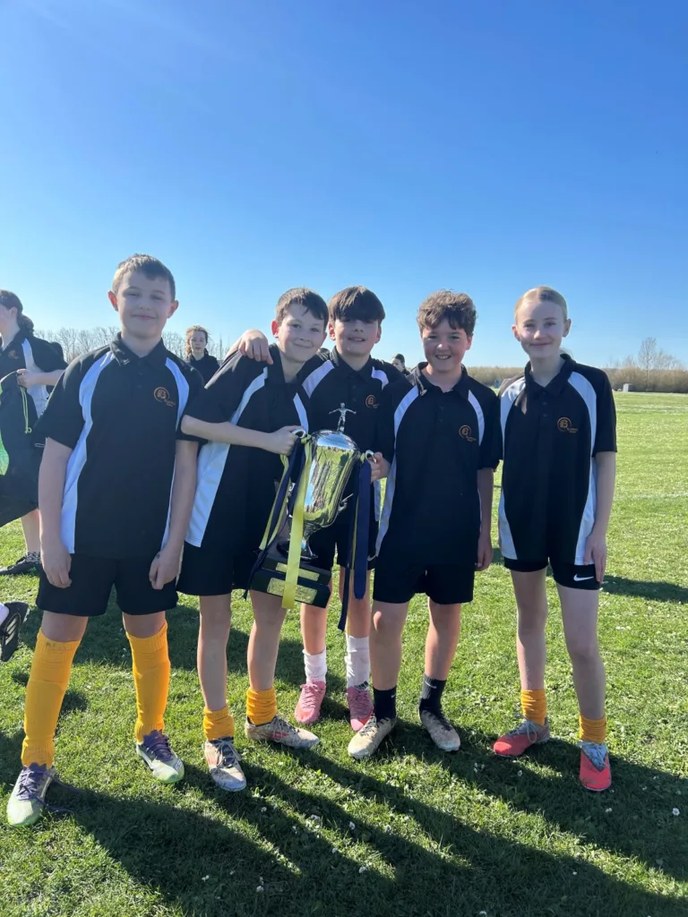 Former Oxford United FC player brings Milk Cup trophy to Aureus School
