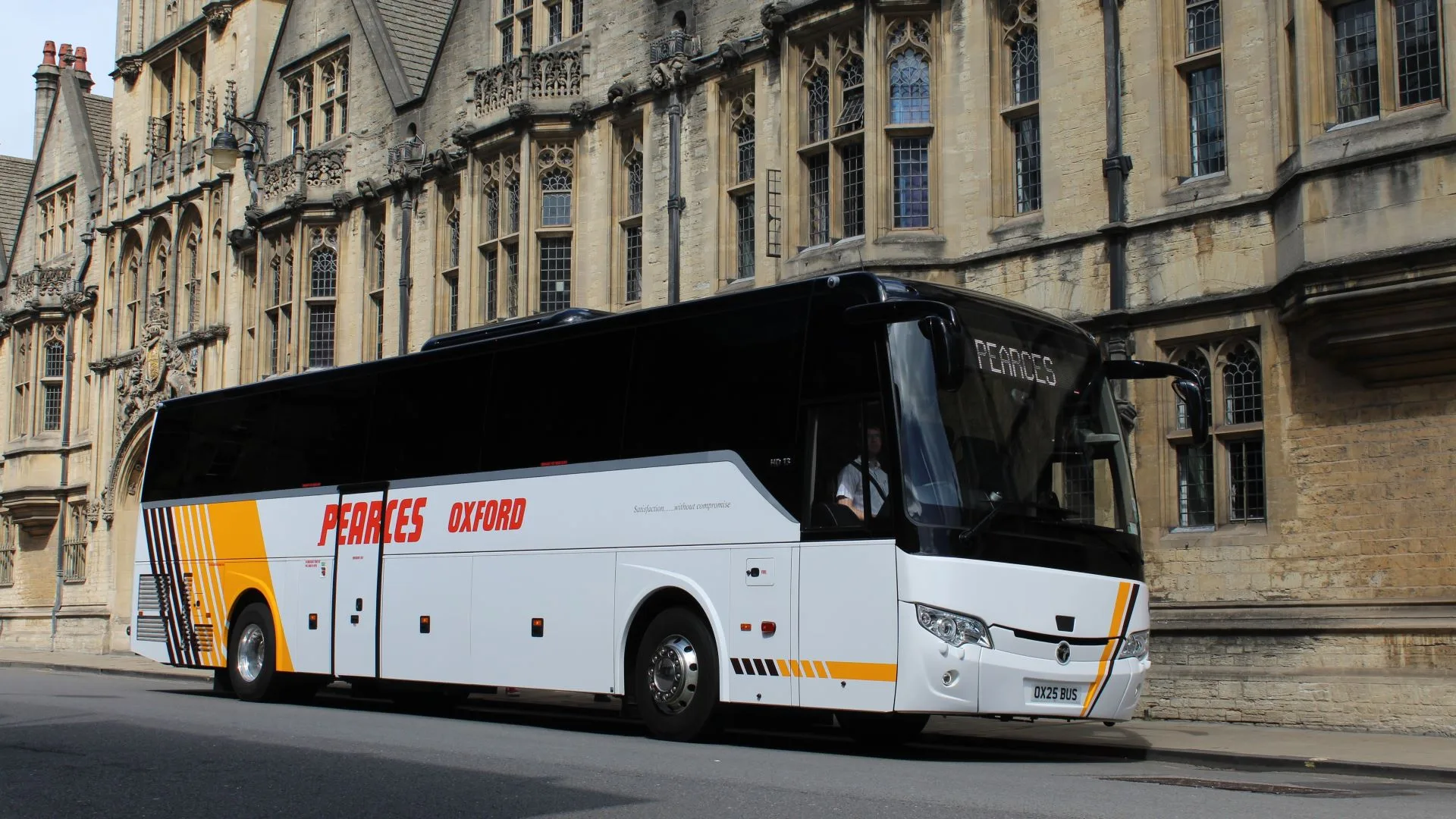 Pearces Coaches launches festive Christmas market trips from Oxfordshire