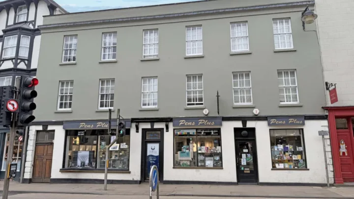 Pens Plus Oxford put on market as owners prepare for retirement