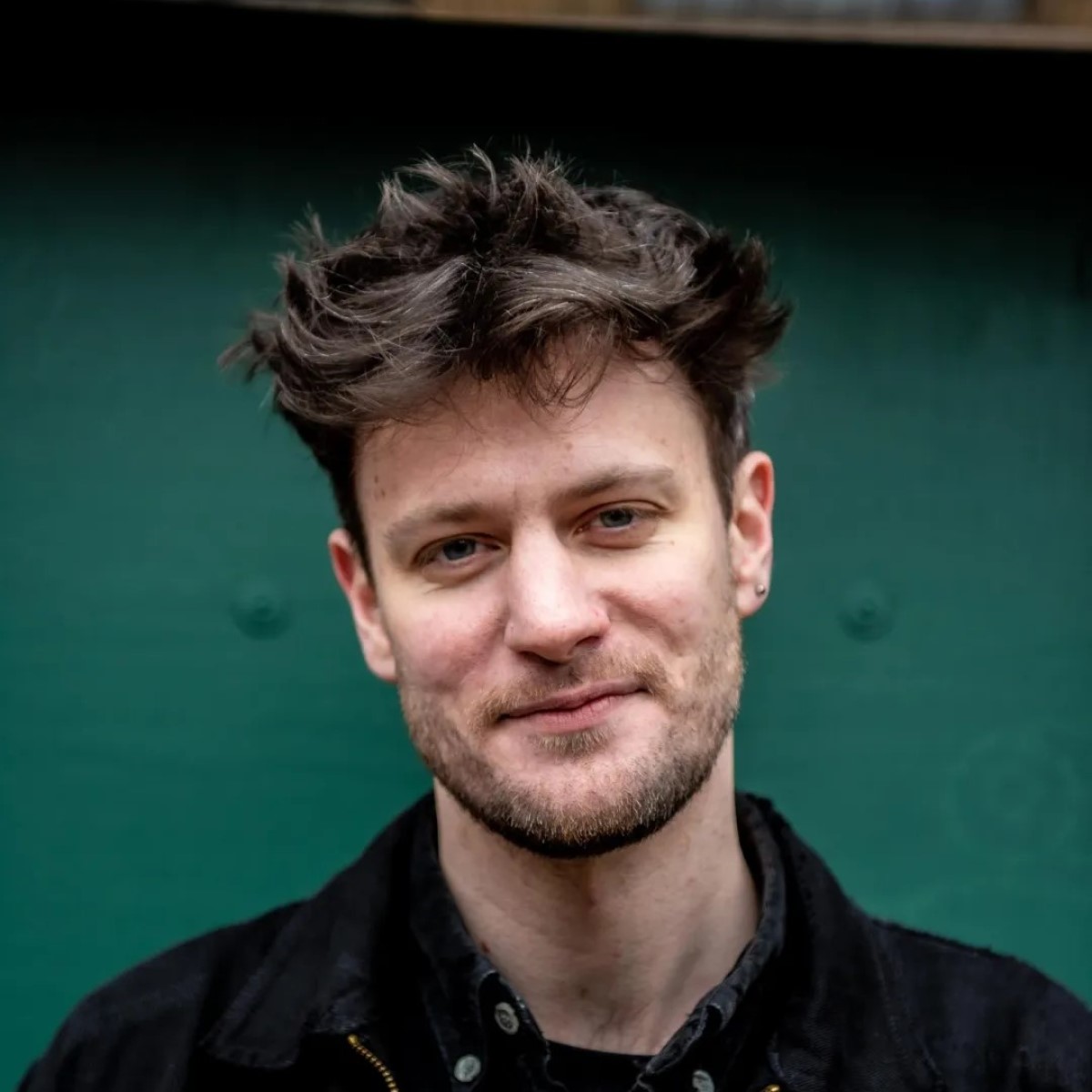 Alex Farrow - resident host of Jericho Comedy’s weekly Saturday night shows.