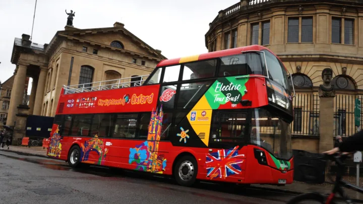 City Sightseeing Oxford has launched an all-electric fleet of open-top buses to deliver zero-emission tours for visitors.