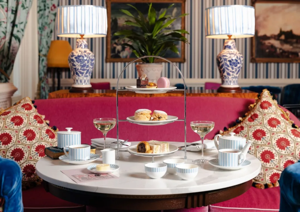 The Drawing Room at The Randolph Hotel by Graduate Hotels - Gallery 04