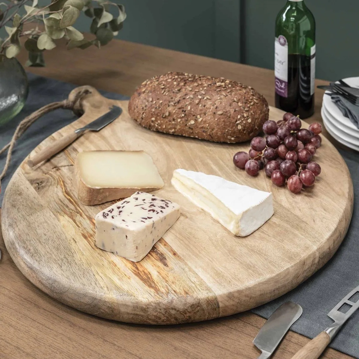 Midford Round Serving Board Garden Trading