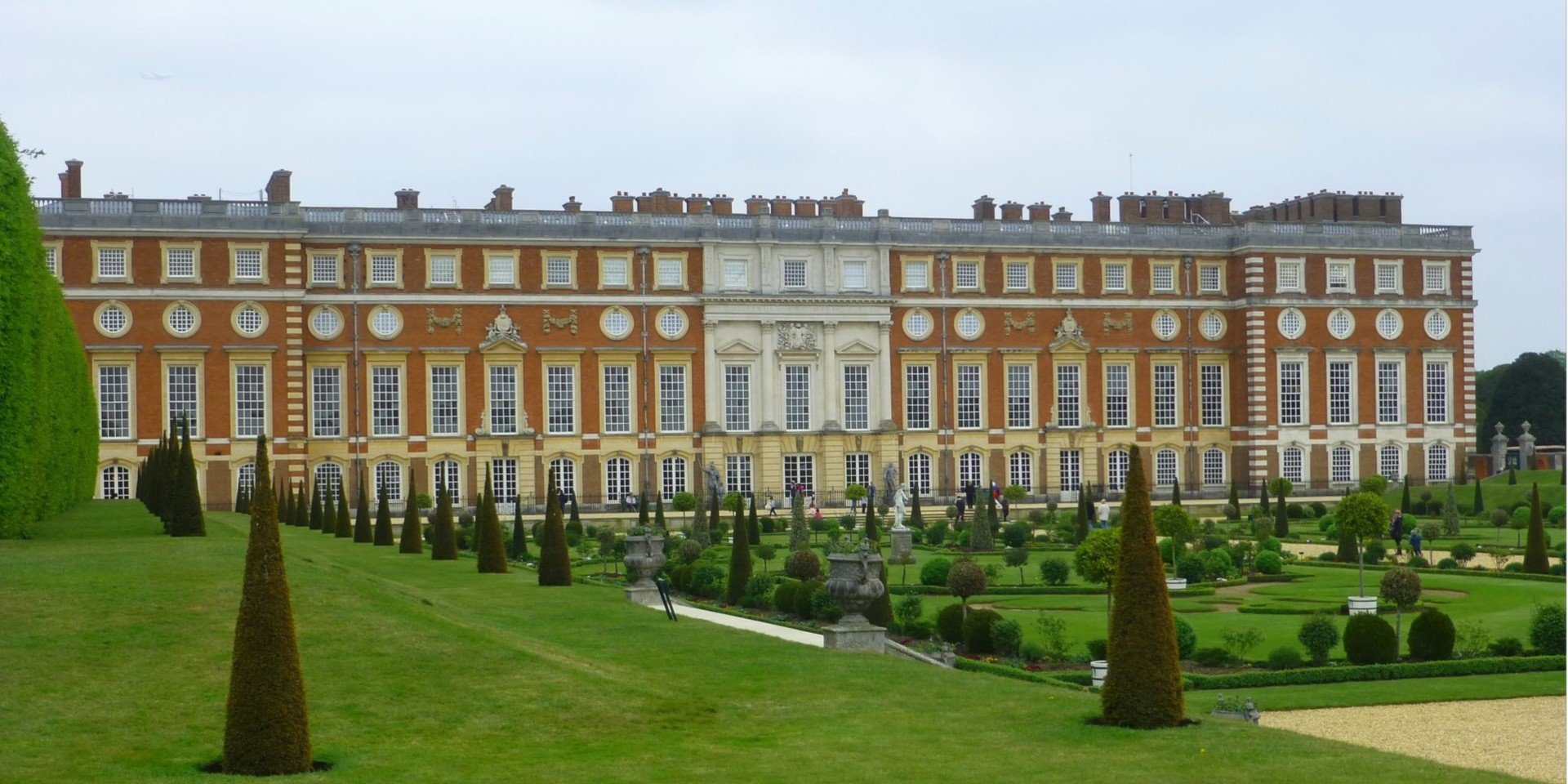 Hampton Court Palace Surrey The Oxford Magazine