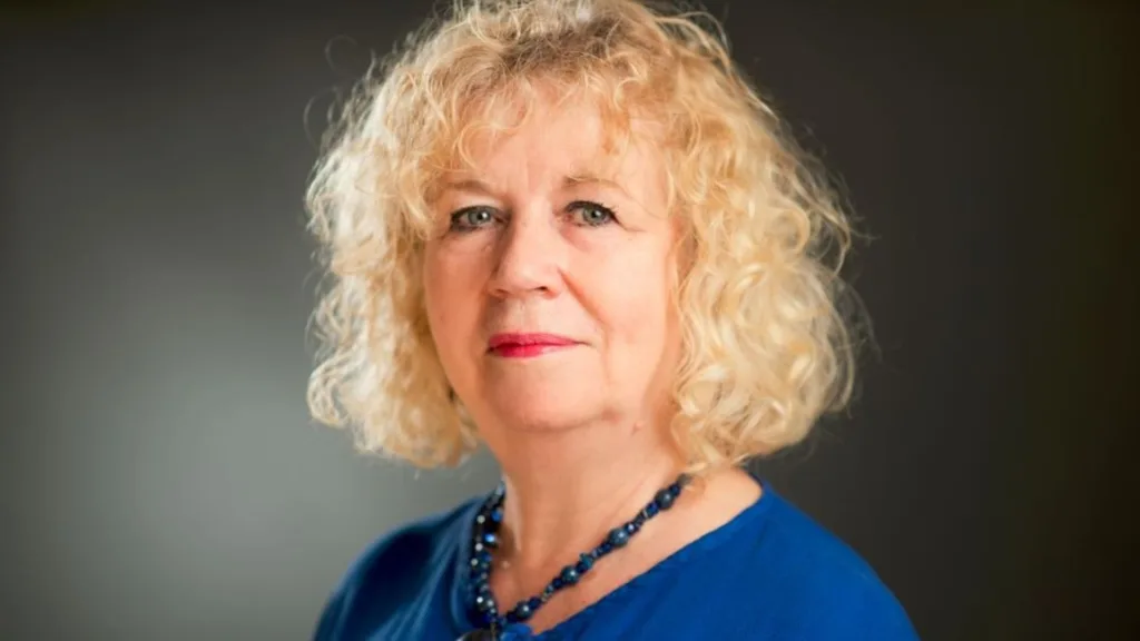 Councillor Liz Brighouse