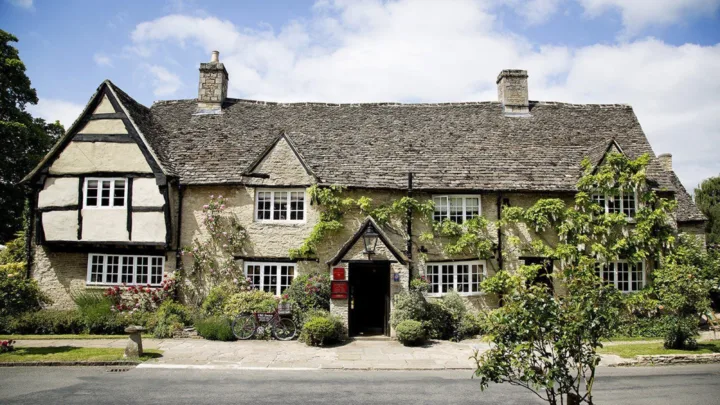 Old Swan, Minster Lovell