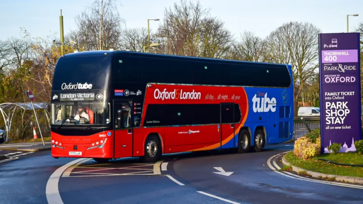 Oxford Tube introduces several extra services for passengers. Image: Oxford Tube coach at Thornhill in Oxford