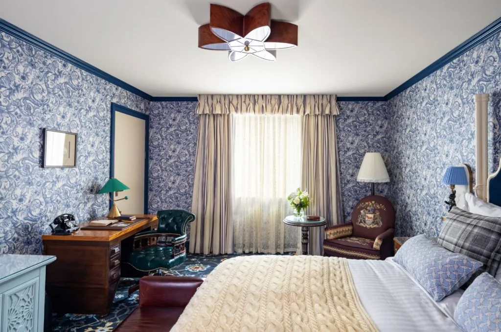 Rooms & Suites at The Randolph Hotel by Graduate Hotels - Gallery 03