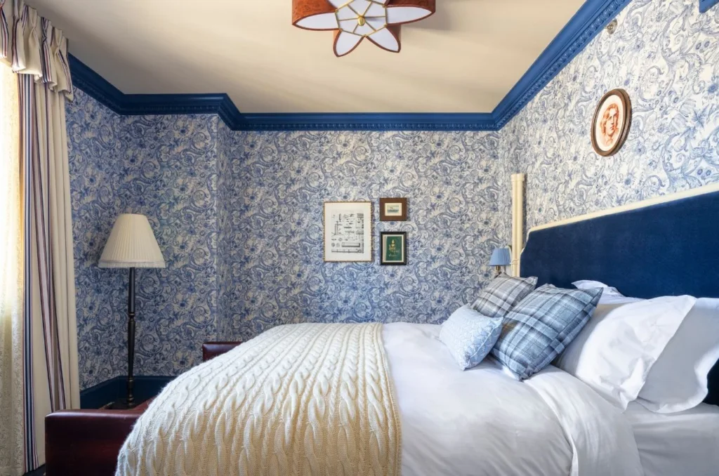 Rooms & Suites at The Randolph Hotel by Graduate Hotels - Gallery 04