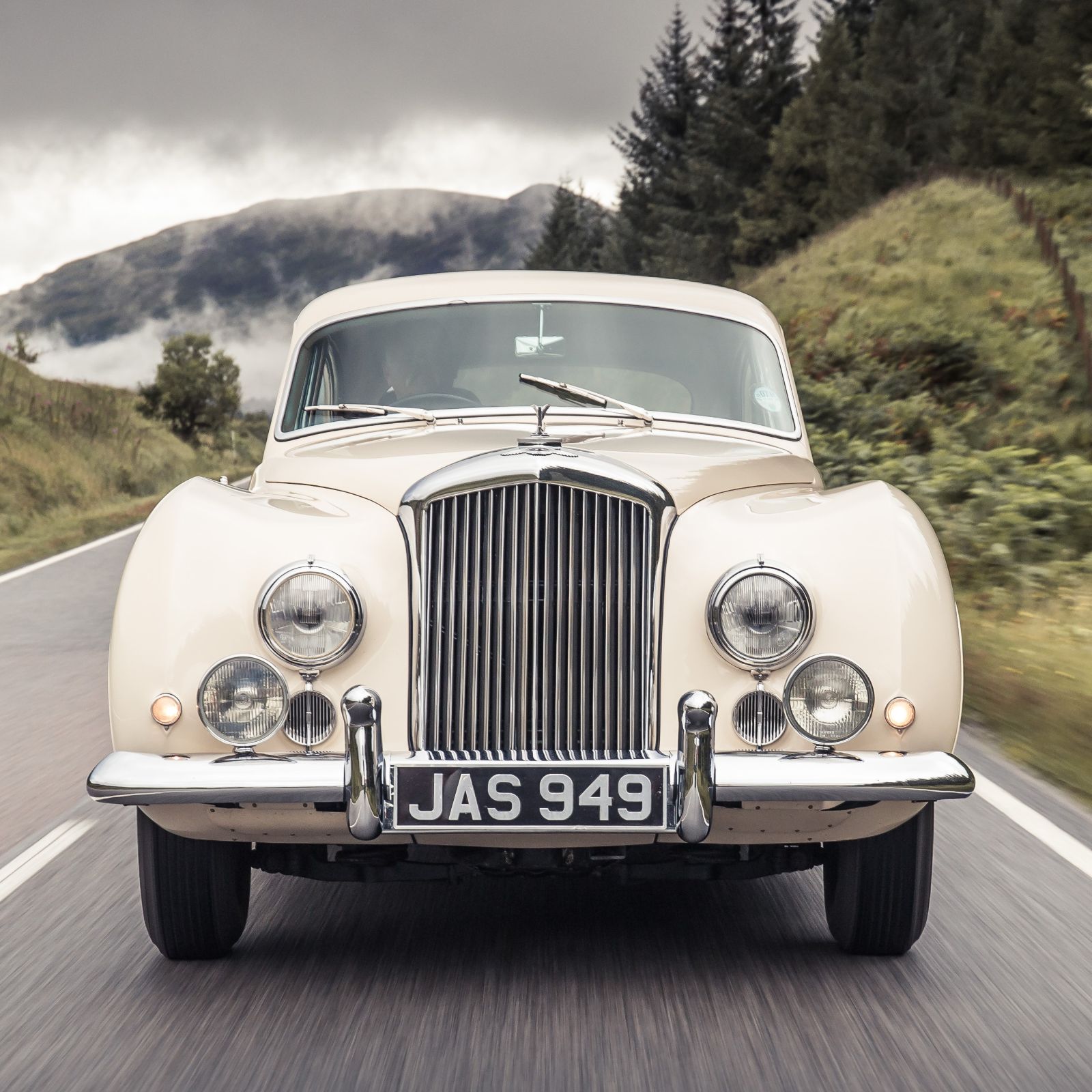 A first look at Bentley’s iconic Heritage Collection competing at Salon Privé 2025

Bentley Motors will make history at Salon Privé 2025 by entering two of its mo