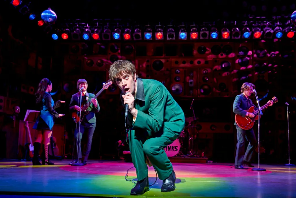 Sunny Afternoon Uk Tour - Gallery 01