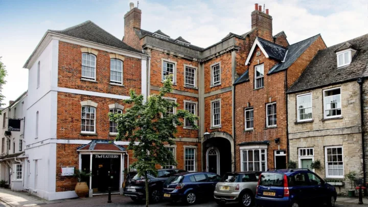 The Feathers Hotel, Woodstock