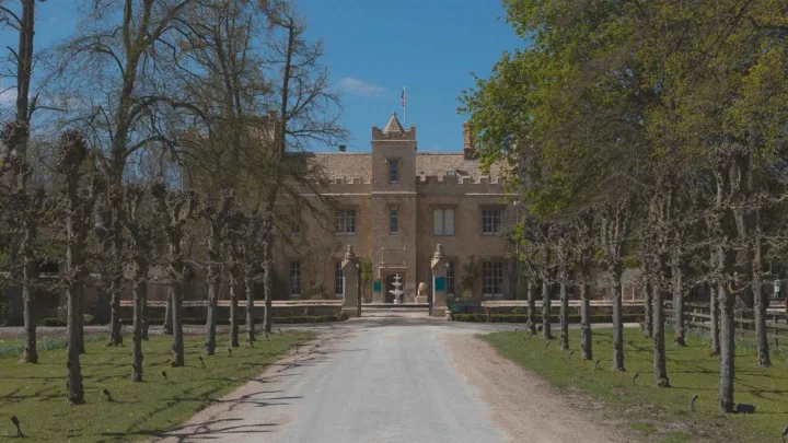 Manor Country House hotel sold out of administration for £4.8m