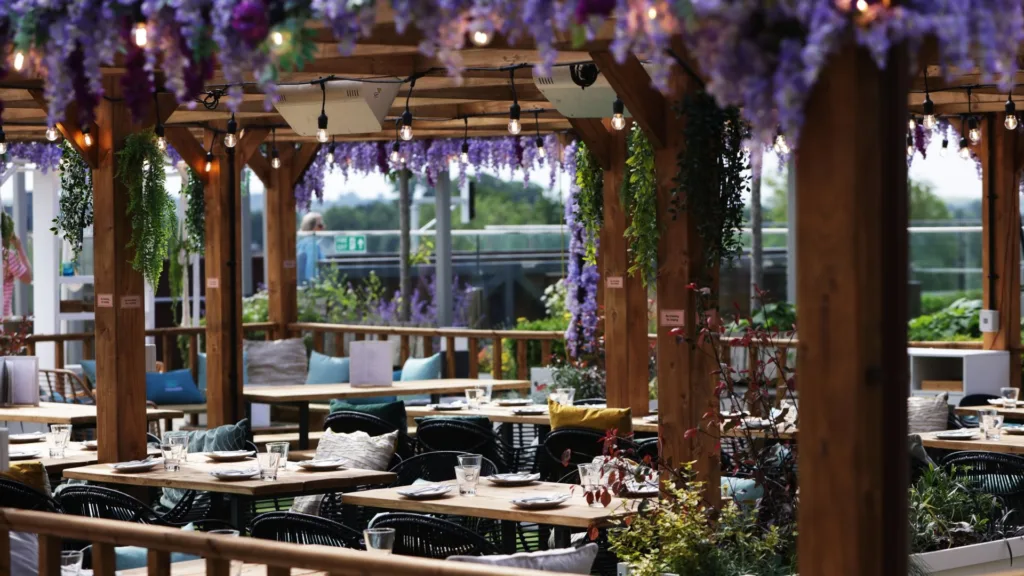Victors Restaurant & Bar in Oxford unveils its not-quite-so-secret “Secret Rooftop” pop-up