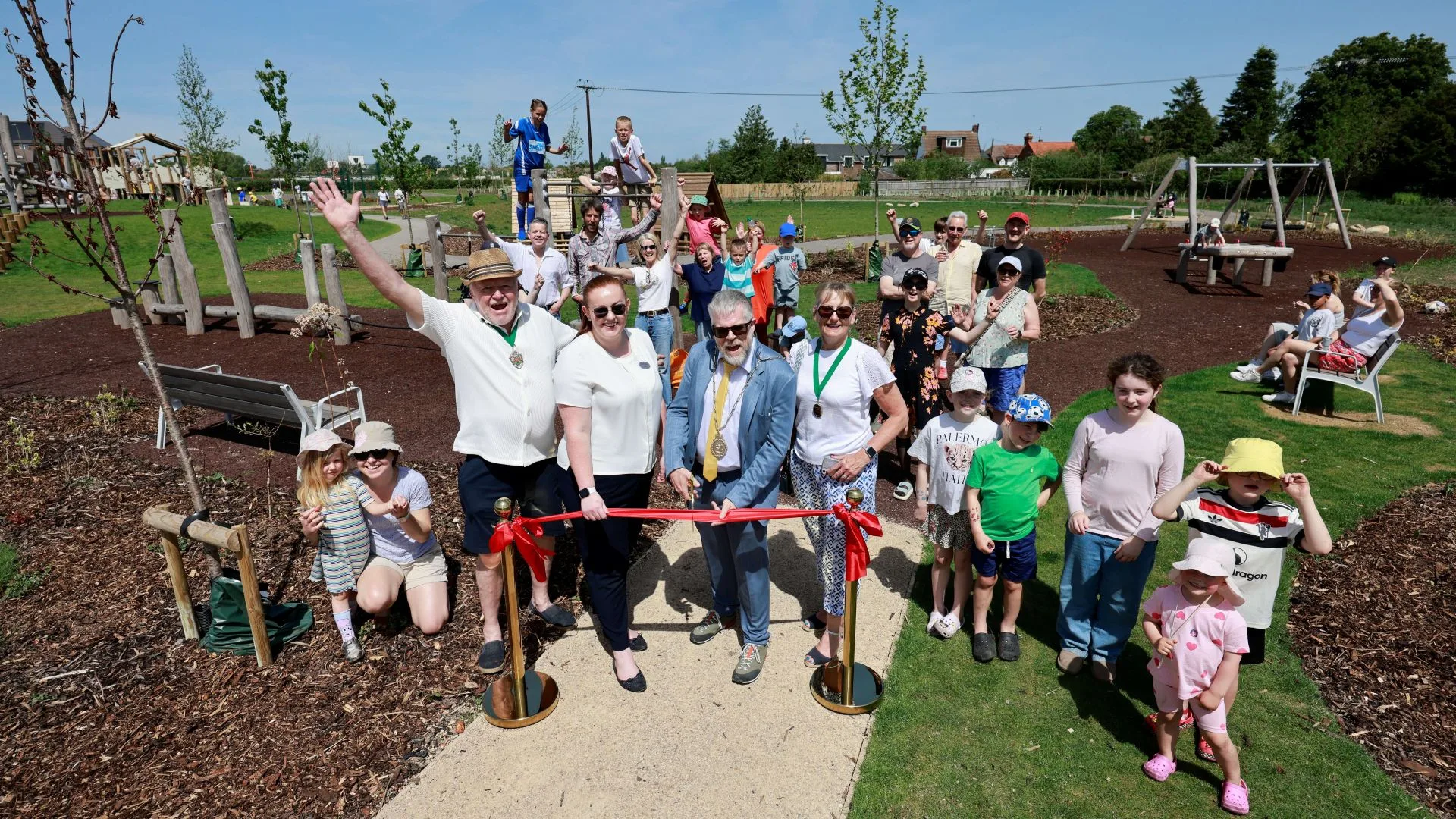 New community play park officially opens at Winterbrook Meadows in Wallingford