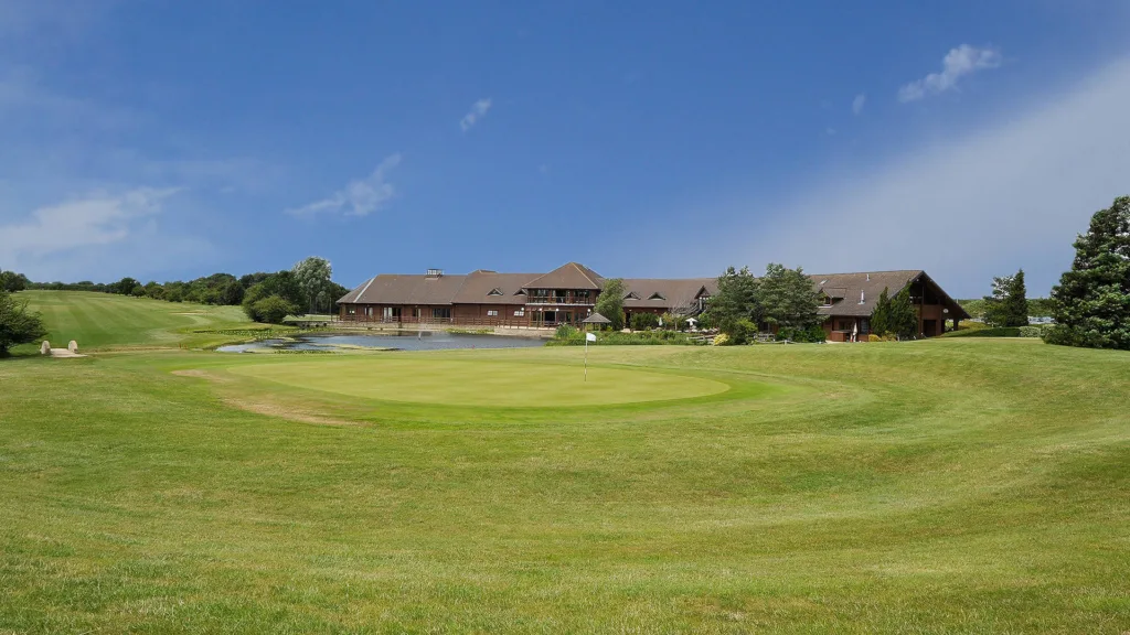 Witney Lakes Resort