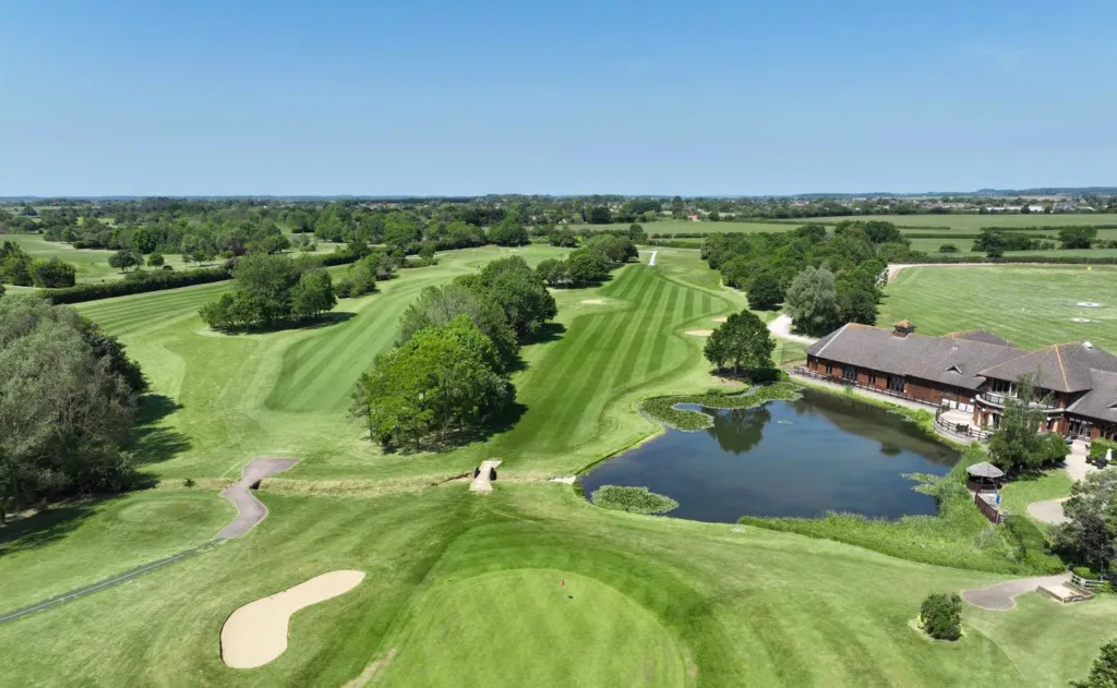 Witney Lakes Resort